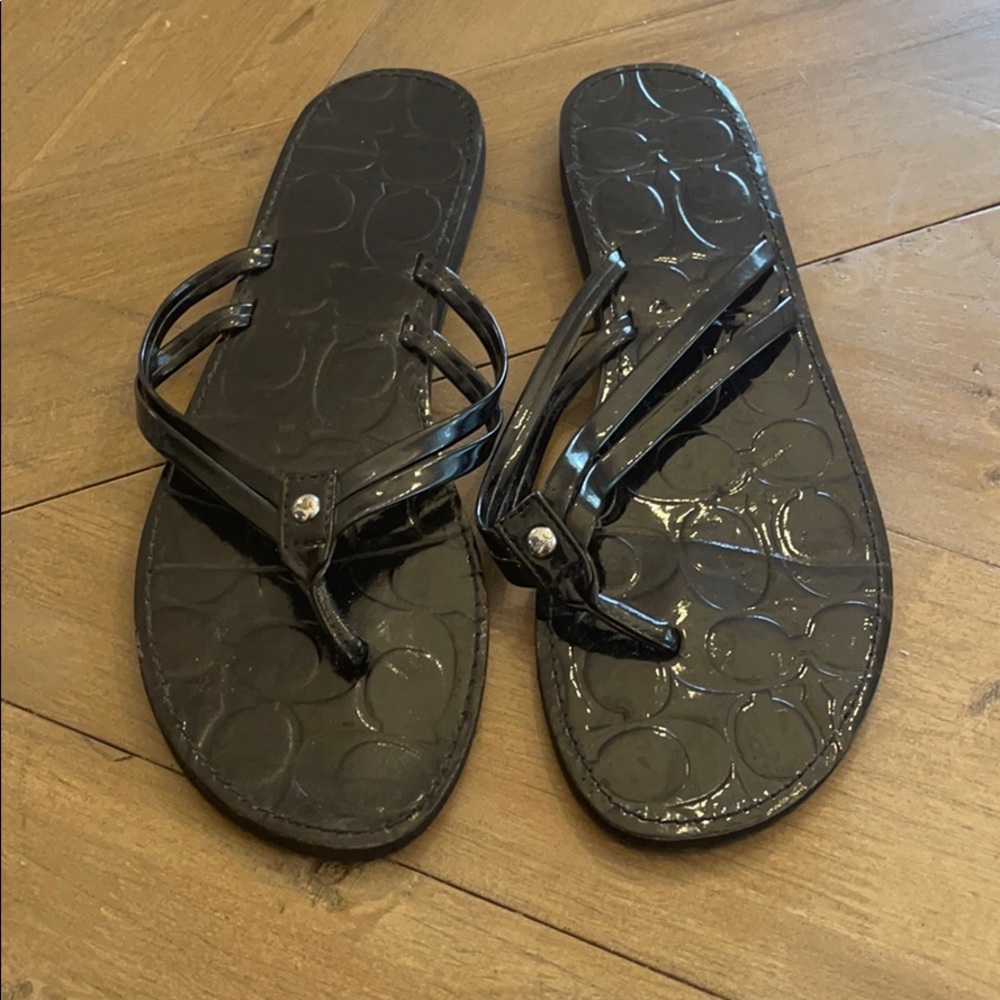 Coach black patent flip flop size 9